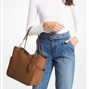 MICHAEL KORS LARGE X CHAIN SHOULDER TOTE LUGGAGE